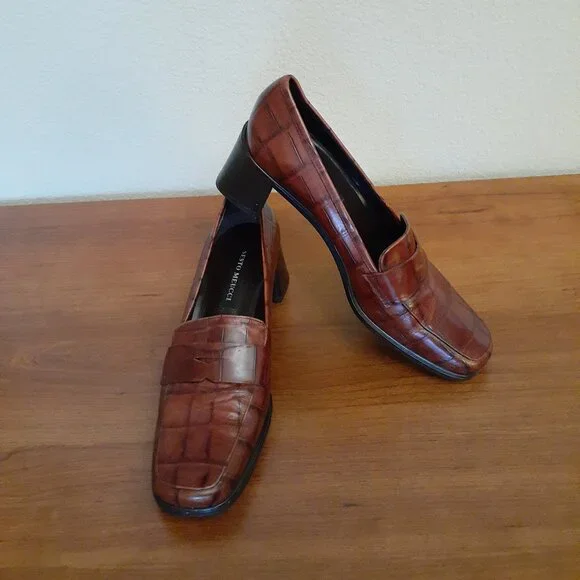 Sesto Meucci Penny Loafer Heels - Picture 1 of 12